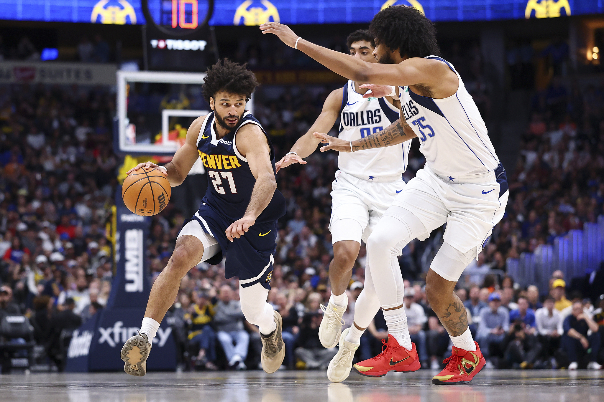 乐鱼vip注册-穆雷53+6约基奇23+21+19 掘金险胜独行侠豪取4连胜